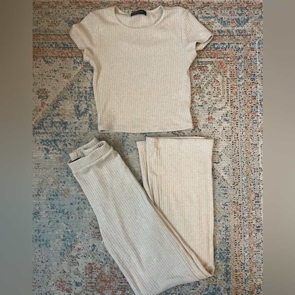 White Fox Womens Ribbed Lounge Set (2 piece) Top & Bottom size Small